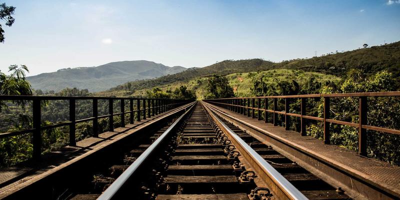 5G赋能企业转型：网络协议、运维与安全的三重变革与挑战